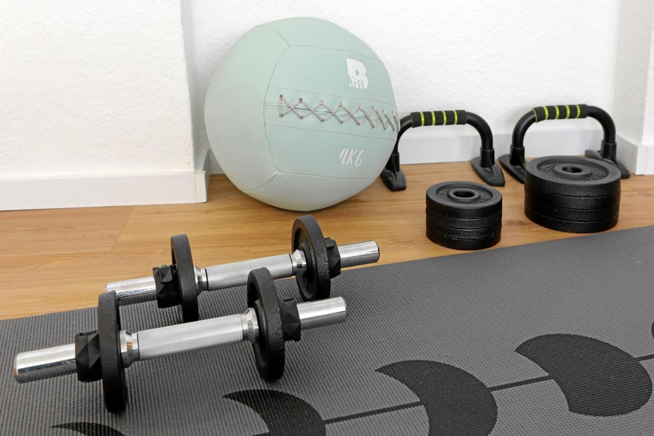 *City, Naehe Hbf, Kingsizebetten, Fitnessecke* Дуйсбург Экстерьер фото