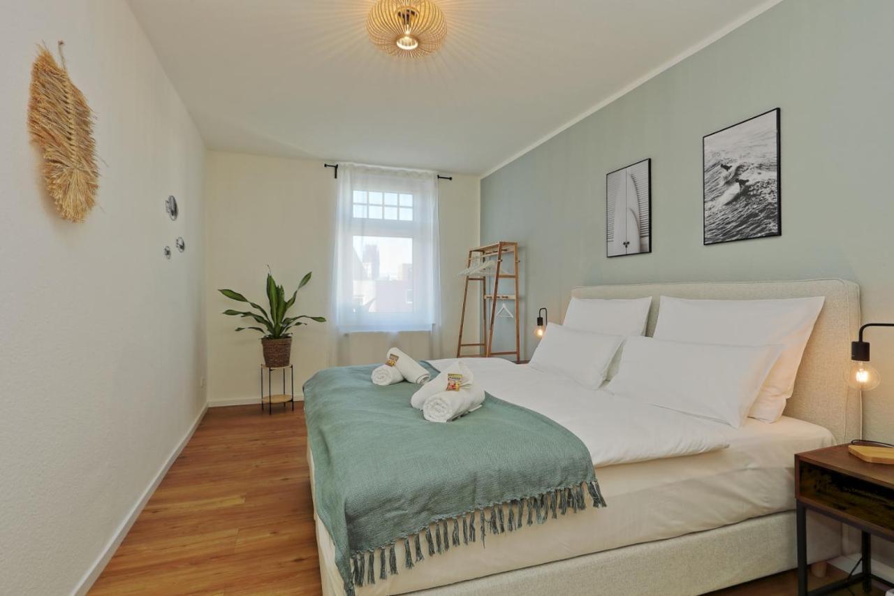*City, Naehe Hbf, Kingsizebetten, Fitnessecke* Дуйсбург Экстерьер фото