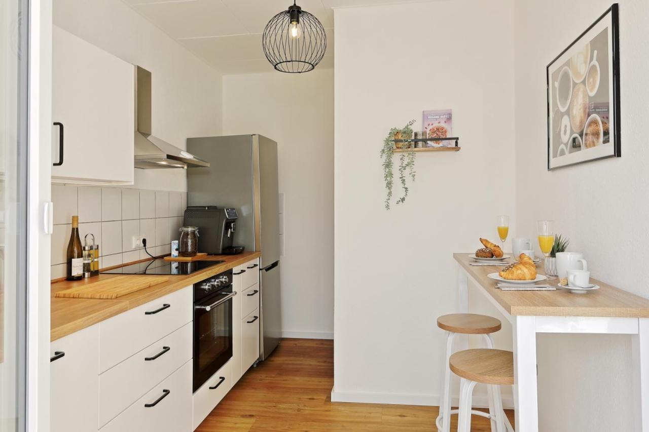 *City, Naehe Hbf, Kingsizebetten, Fitnessecke* Дуйсбург Экстерьер фото
